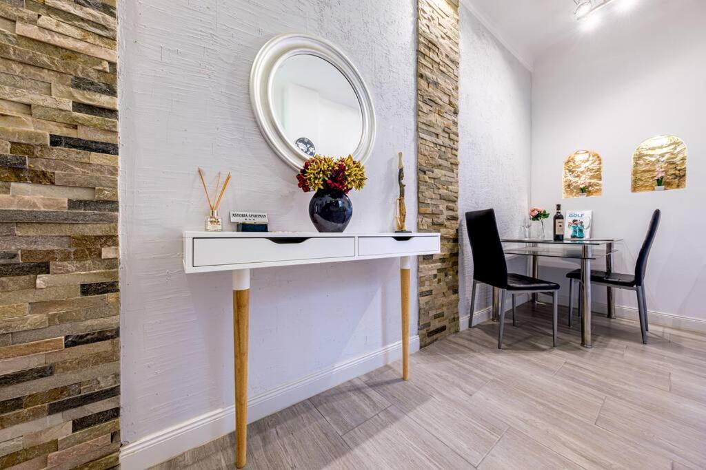 Astoria Apartment *